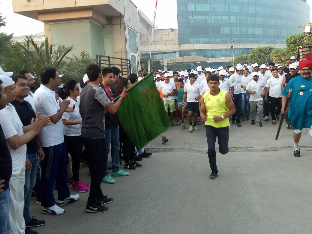 Sangram_Sanjeet's tweet photo. Pleasure to motivate you all. 
Thx #Gurugram &amp; #Artemis  kya josh tha aaj sabme. 
#WorldArthritisDay 🙏🇮🇳 https://t.co/VviihfvqAr