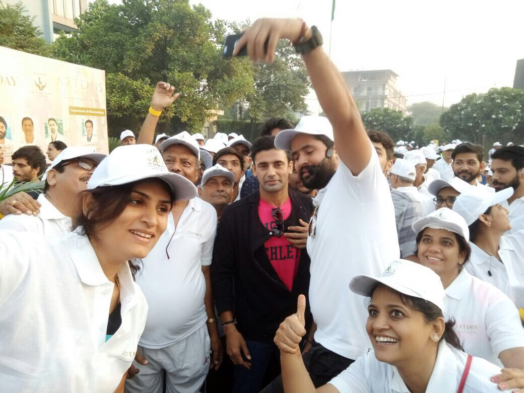 Sangram_Sanjeet's tweet photo. Pleasure to motivate you all. 
Thx #Gurugram &amp; #Artemis  kya josh tha aaj sabme. 
#WorldArthritisDay 🙏🇮🇳 https://t.co/VviihfvqAr