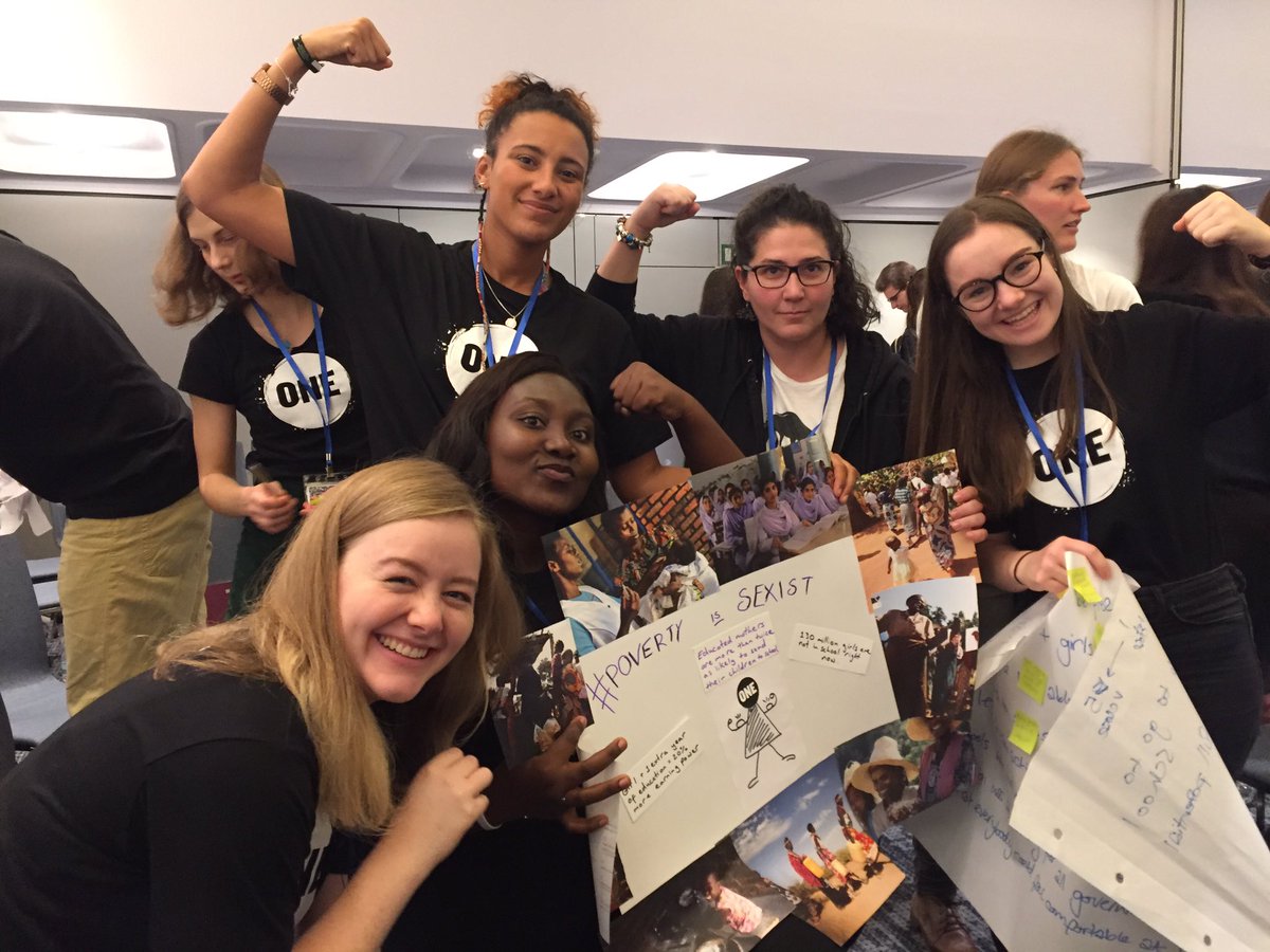marymandefield's tweet photo. Go team #ONEYouth17 🖤🖤🖤🖤 https://t.co/TeL3rFDJAO