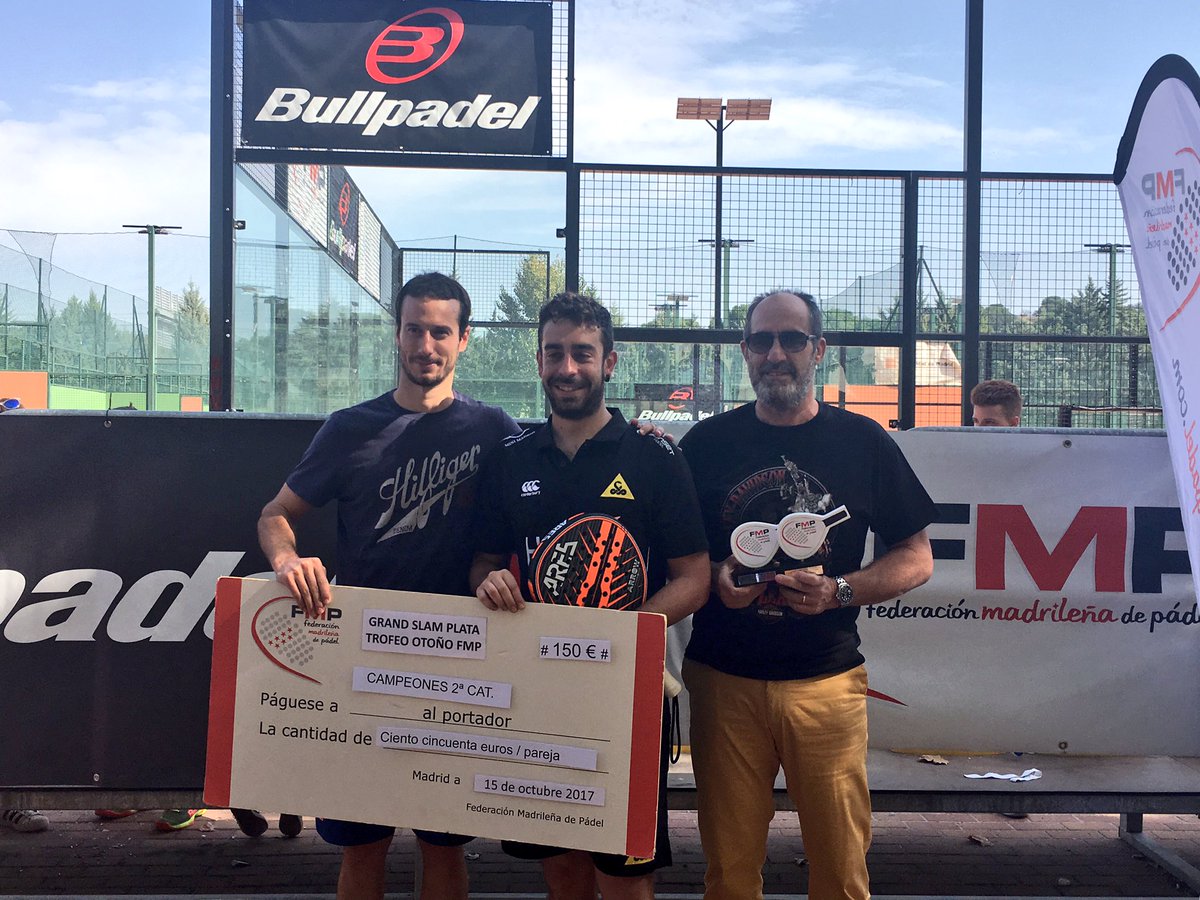 FMP_Padel's tweet photo. Campeones 2ª Grand Slam Plata FMP Juan Moreno/Carlos Sarralde. Enhorabuena 👏🎾 #soyfmpadel @bullpadelsport https://t.co/xyBpmPgUzY