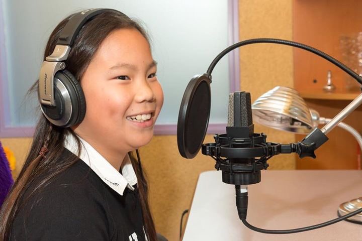 Gisteren ging de droom v Yuni in vervulling! Een radio &amp; tv-spot inspreken in een professionele studio in Hilversum! Bedankt  #peterplaisier