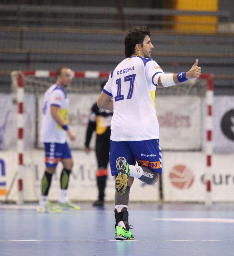 El Fraikin <a href="/BMGranollers/">BM Granollers</a> continua la remuntada amb un <a href="/17davidresina/">David Resina</a> imparable (14 gols!) ➡️ cathandbol.cat/elit/item/5584…