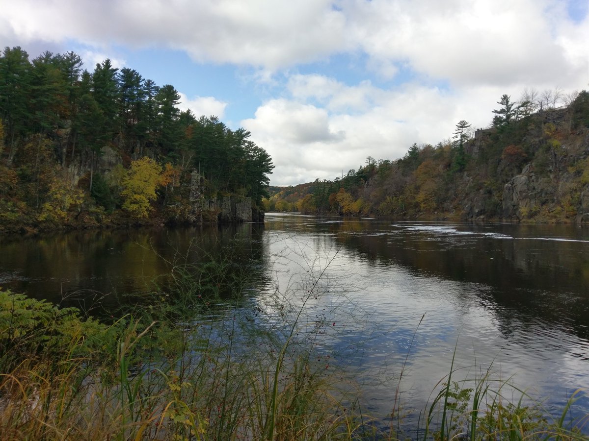 midwest_hiking's tweet photo. #Fallcolors looking fabulous at Interstate State Park this morning! #WowofFall @mnstateparks @WDNR #nocoastbestcoast #optoutside https://t.co/NwuZBo0eX4