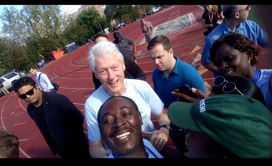 MuhweziDaniel's tweet photo. Nice time with President @BillClinton at CGI U Day of Action. @CGIU @bunifudrc @MastercardFdn @Michigan_State https://t.co/8dQ0a4gwaO
