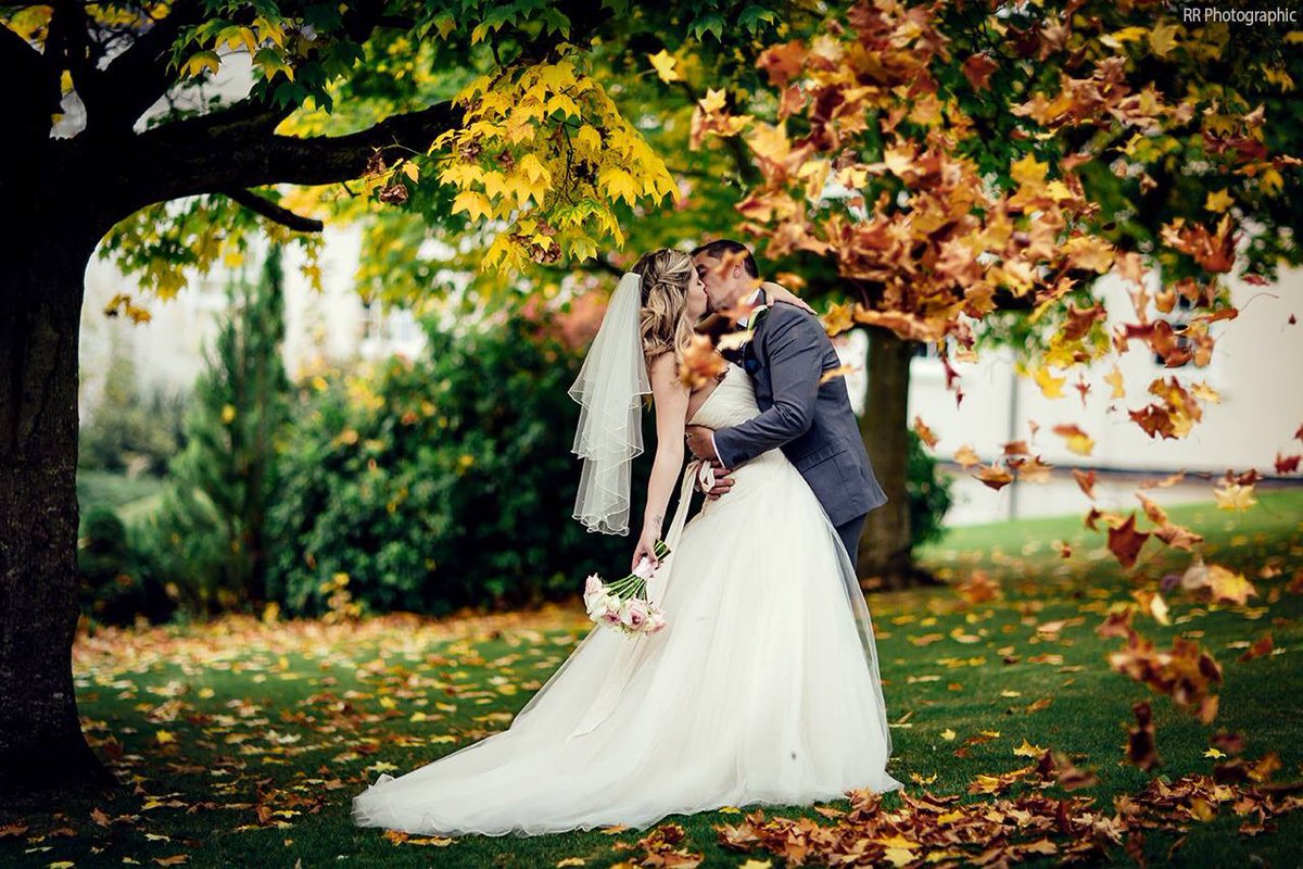 RR_Photographic's tweet photo. #themountsomersethotelandspa #somersetweddingphotographer #weddingphotographerbournemouth #autumn #dorsethour https://t.co/6t6ug2LCWk