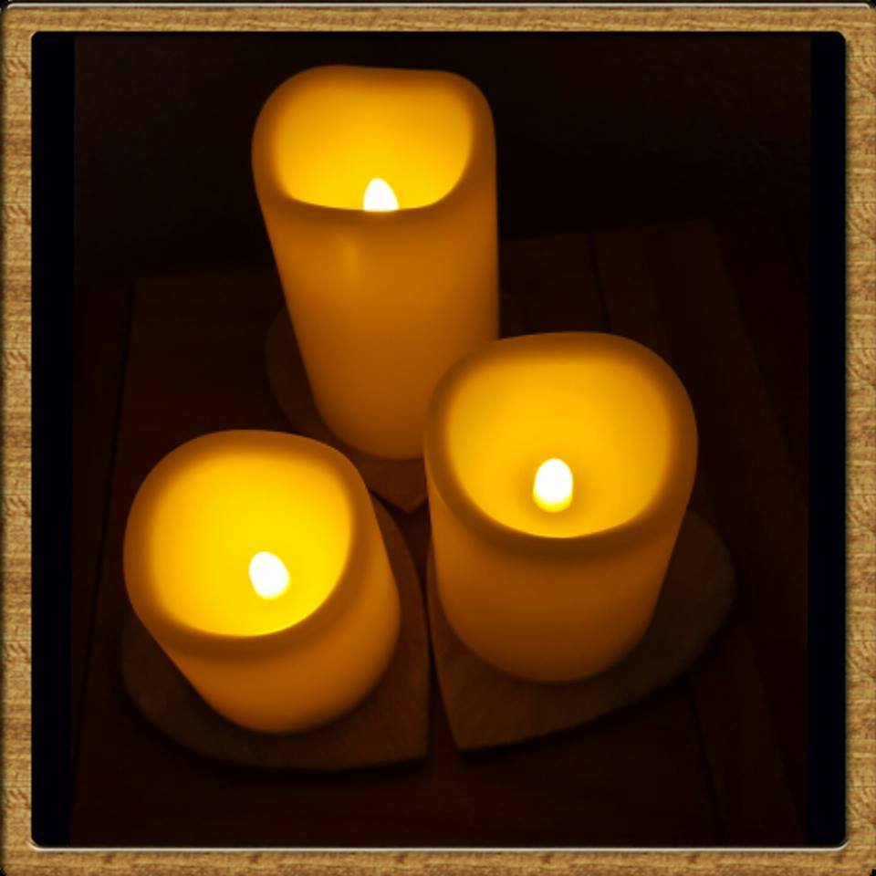 Nik_McNulty's tweet photo. My candles been shining bright this evening. 

Remembering all those tiny people taken too early.

#waveoflight #achingarms #angelmcnulty https://t.co/LFLtWI5NwA