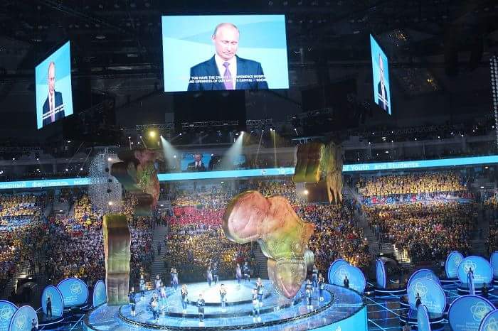 bahoro09's tweet photo. Cette fois ci, le président Poutine et moi étions dans la même salle, juste en dessus de moi.
#WFYS2017 #HelloRussia2017 https://t.co/ZxoAZgQ5qb