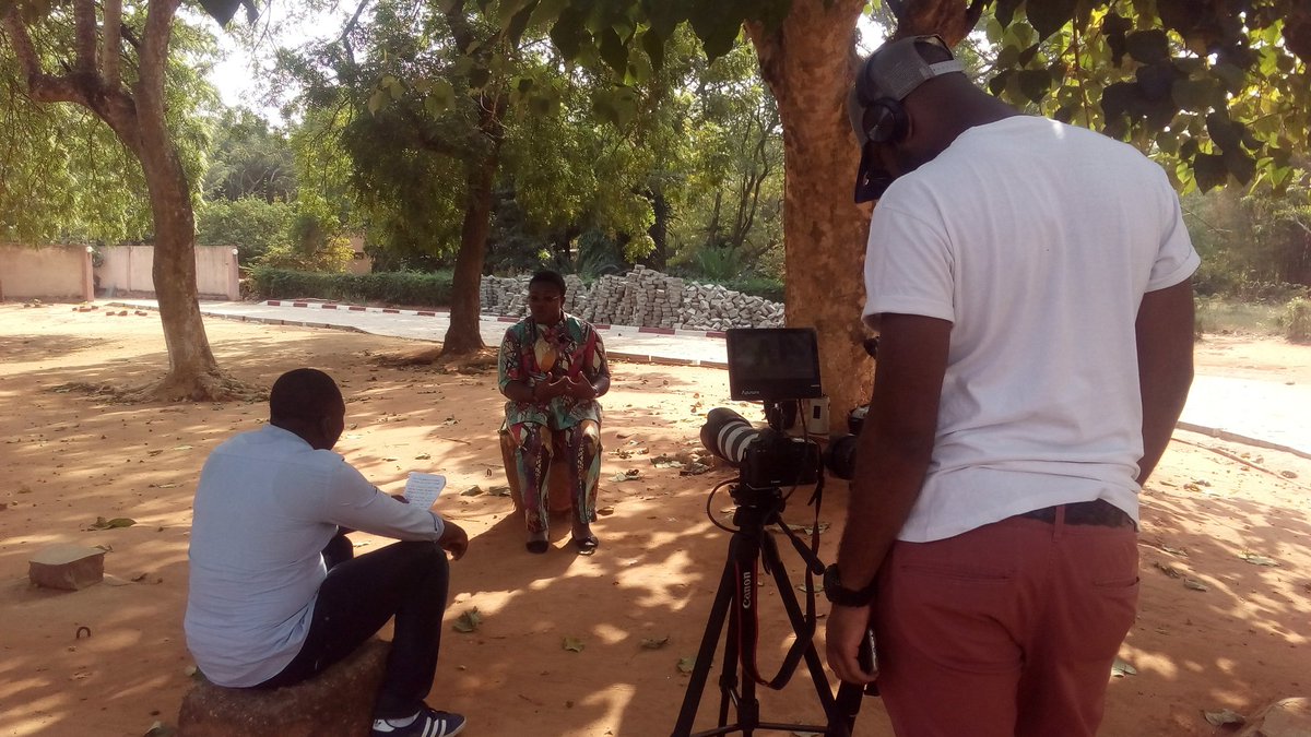 ParlonsTechx's tweet image. [ #ParlonsExclu ] Les coulisses du tournage d'#Afropreneur by @TechOfAfrica . 

Brought to you by #ParlonsTech!

#AfropreneurTour
