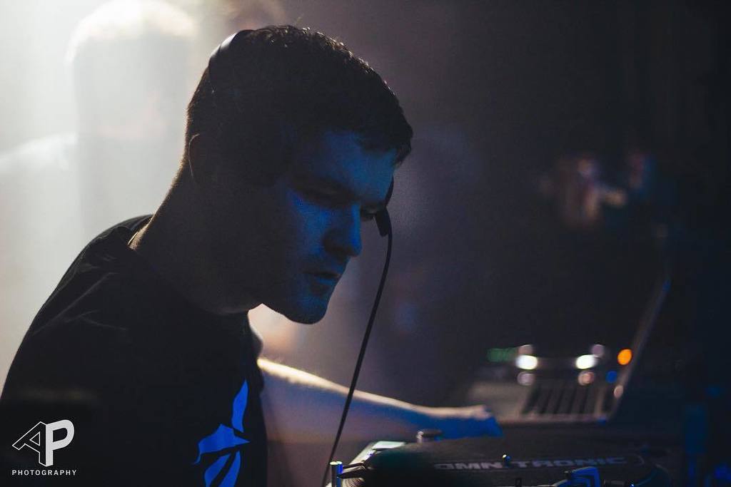 APuaarPhoto's tweet photo. Another one of @plastician last night. Peep the new logo aswell.
.
.
.
.
.
#influxaudio #plastician #Sheffield #ev… https://t.co/O8Vjwblccz https://t.co/voM6XtVqec