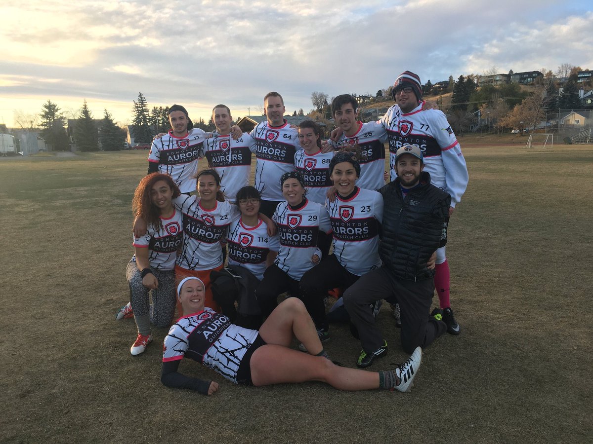 EdmontonAurors's tweet photo. Congrats everyone! Thanks to all the teams that played! 🎉🎉⚡️ https://t.co/vmpmZSJZX8