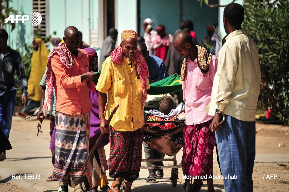 Marodriguez1971's tweet photo. 230 muertos en un atentado. Pero lejos, y negros. Somalia https://t.co/Fl5GuqydZR