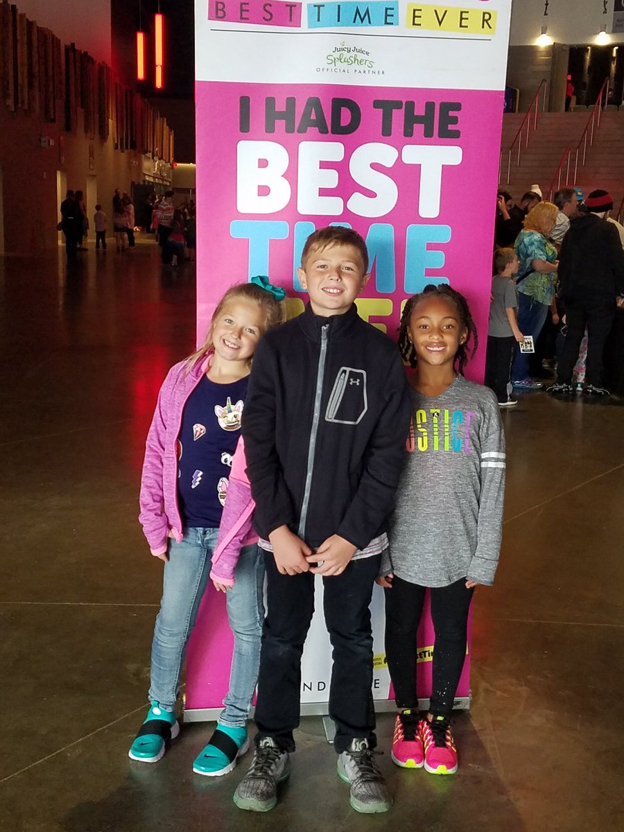 Jenerrn's tweet photo. #besttimeever #kidzbopkids
@KIDZBOP https://t.co/lffLdyAC8J