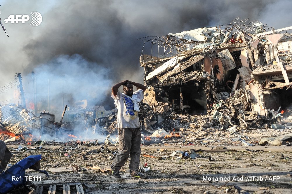 Marodriguez1971's tweet photo. 230 muertos en un atentado. Pero lejos, y negros. Somalia https://t.co/Fl5GuqydZR