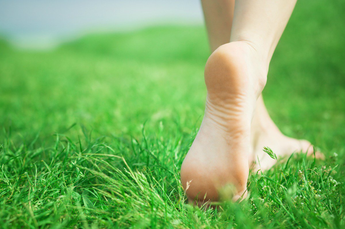 anodyneshoes's tweet photo. 5 Exercises for Strong and Healthy #Feet | Good health starts from the ground up! https://t.co/AEsjsCLjnD #FootCare #HealthyFeet #Wellness https://t.co/tFFNdoB7o9