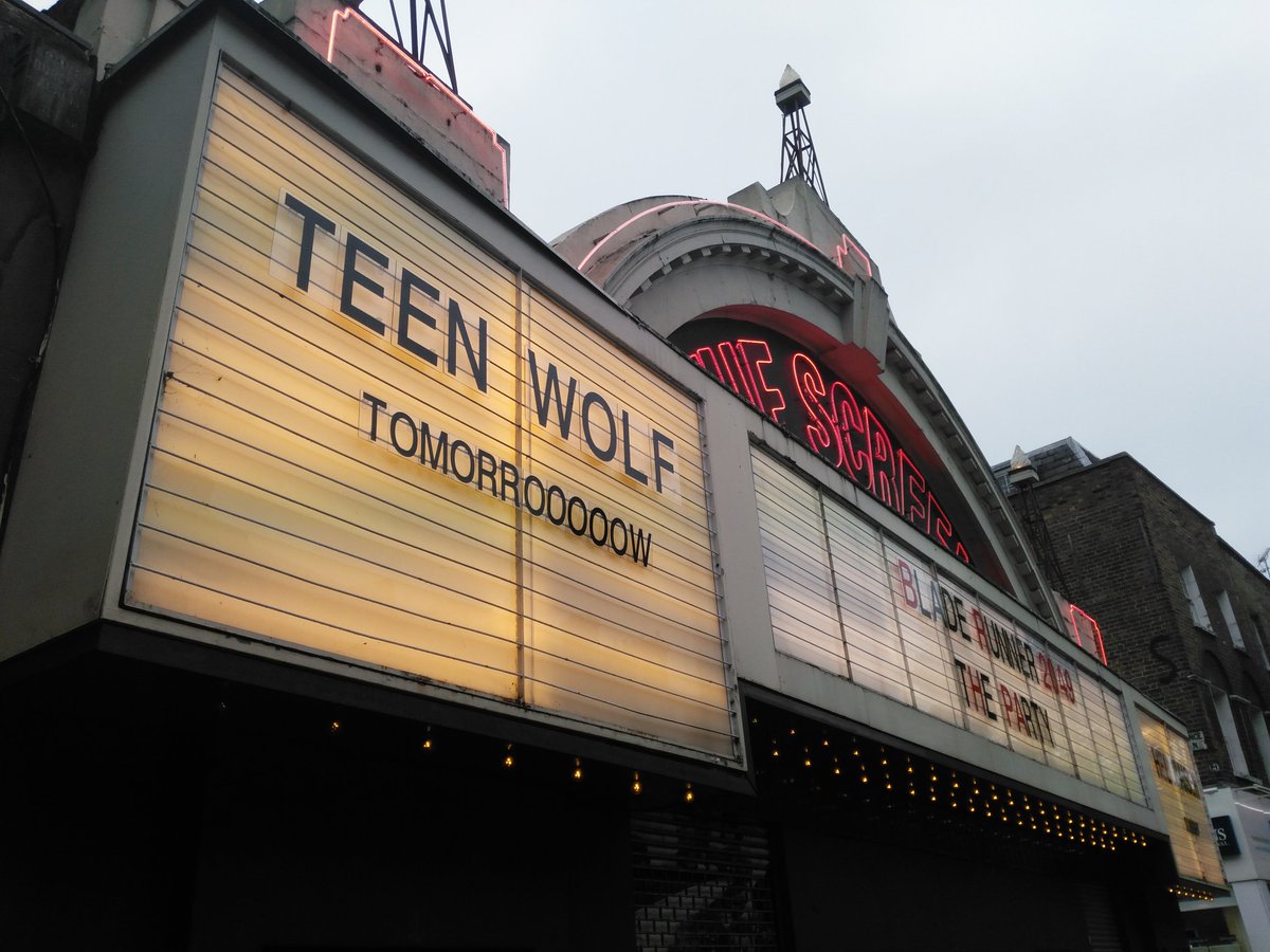 jessakino's tweet photo. Great morning @Everymancinema watching 80s classic #teenwolf and shooting hoops for @ParkinsonsUK! #ScreenOnTheGreen https://t.co/HKMncKqljy