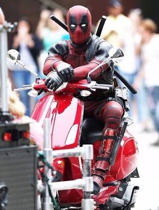 kk_DP_'s tweet photo. 『デッドプール2』撮影終了!!
予告編が待ち遠しいですな!
愛しのデッドプール様😍
#デッドプール
#daedpool https://t.co/oLFSFFHRqU