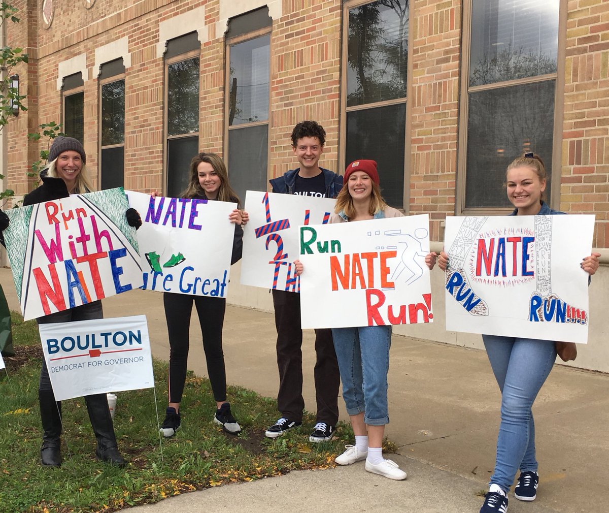 NateBoulton's tweet photo. Nate is running his 39th marathon today in Des Moines and he has some friends from #teamboulton to cheer him on! #RunwithNate #IAgov #IMTDMM https://t.co/nu4V1Zzgwh