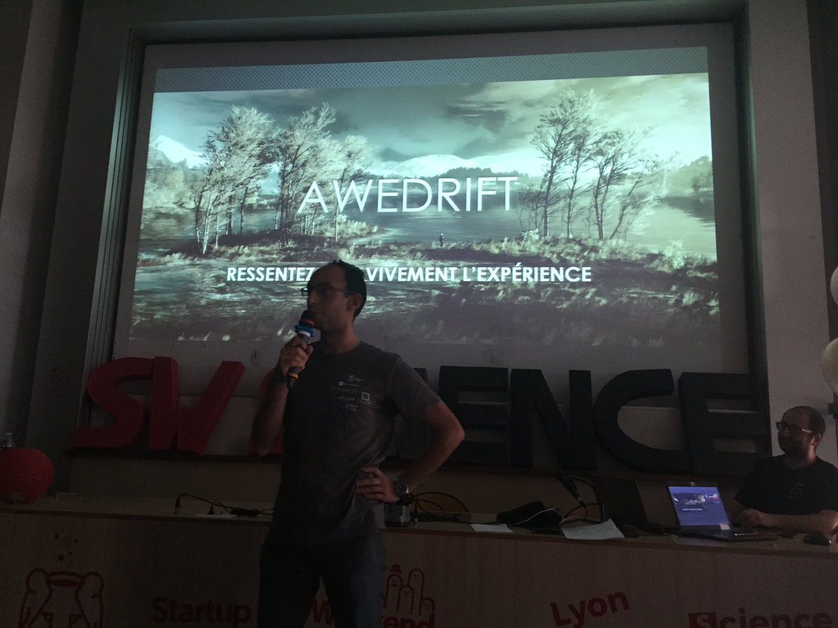 swlyon's tweet photo. #AWEDRIFT vient de nous faire une entrée du tonnerre 😄 améliorez votre expérience en réalité virtuelle ! #swlyon #swscience #science #lyon https://t.co/phI6ALE6MN