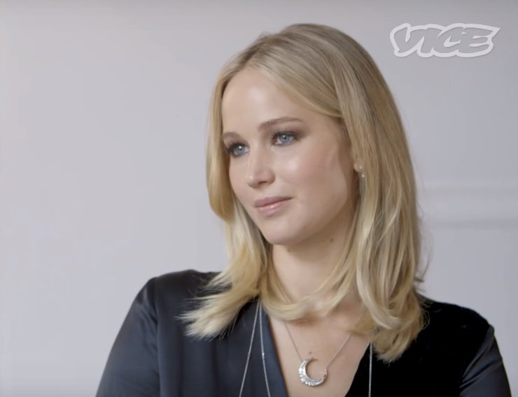 todoxjlaw's tweet photo. Is she real? 💜
#JenniferLawrence https://t.co/p5FQQQGtfv