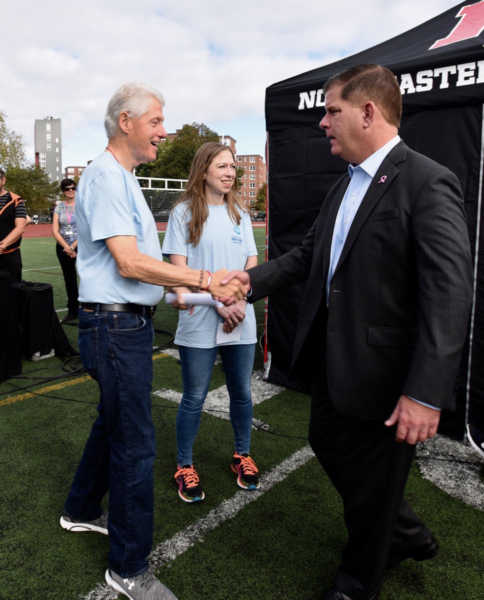 Great to be with President <a href="/BillClinton/">Bill Clinton</a> &amp; <a href="/ChelseaClinton/">Chelsea Clinton</a> for #CGIU2017, bringing together hundreds of volunteers for a #DayofAction