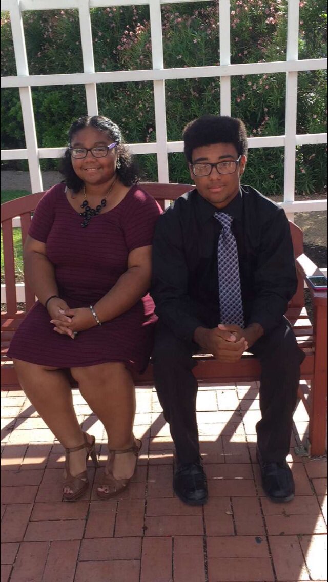 KingJulian141's tweet photo. Best hoco day Iβve had especially with my sister and her best friend! I love you both! #FAMILY #hoconight #Hoco https://t.co/HG1EQpD4xM