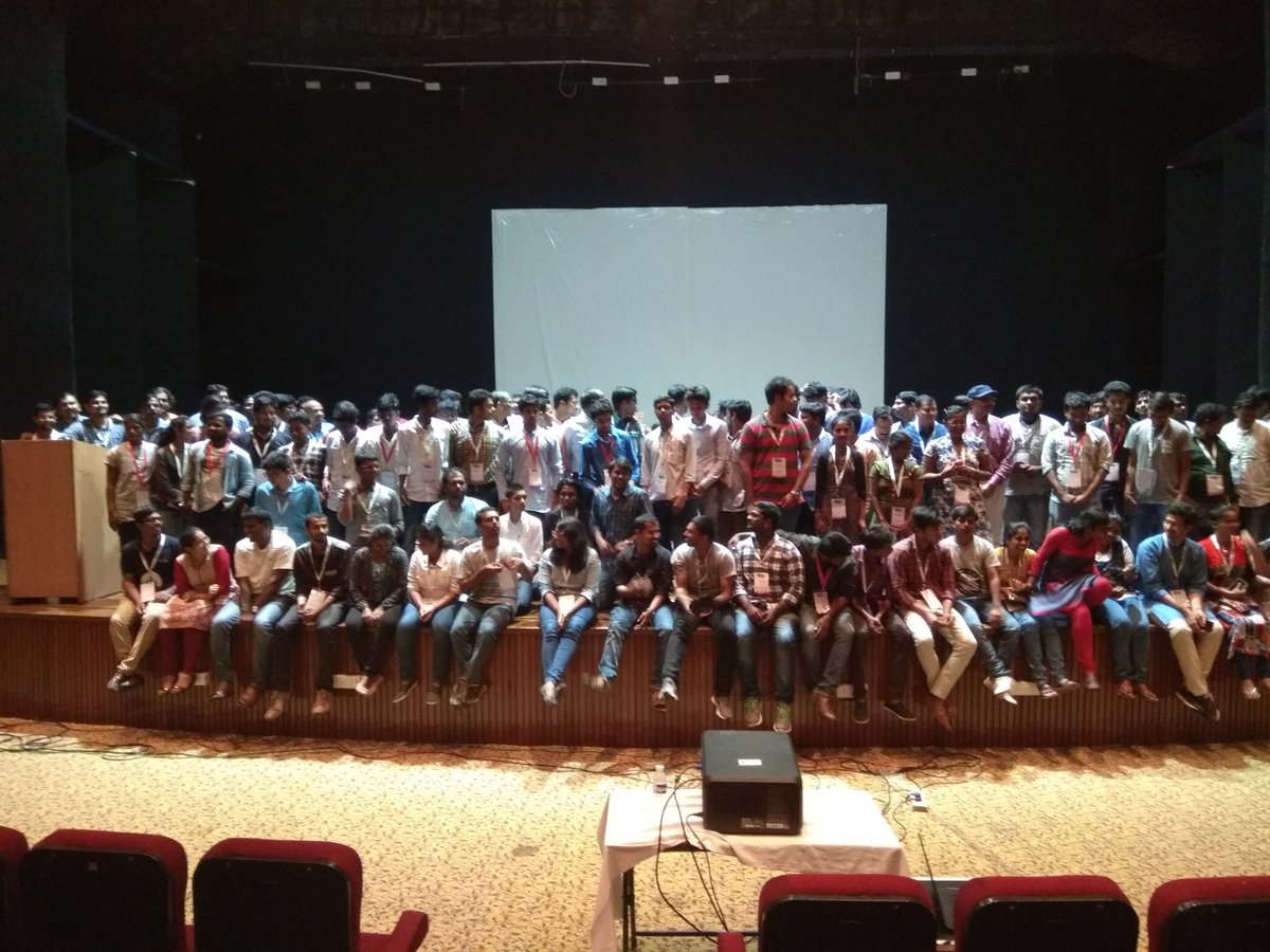 SwechaFSMI's tweet photo. Team spirit and Great efforts of @SwechaFSMI Volunteers contributed to the success of #DevConHyd. @chandrahas9 @bhuvankrishna @prataplr https://t.co/Q12BiGbIkF