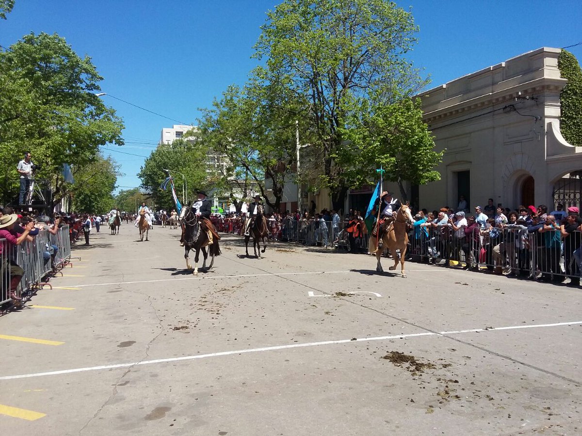 elrodeooficial's tweet photo. El Círculo Criollo El Rodeo hace su paso en la Fiesta Nacional del Caballo en Bragado.
#ElBragaoEstaDeFiesta
@fdcbragado https://t.co/KpZboRq7PO