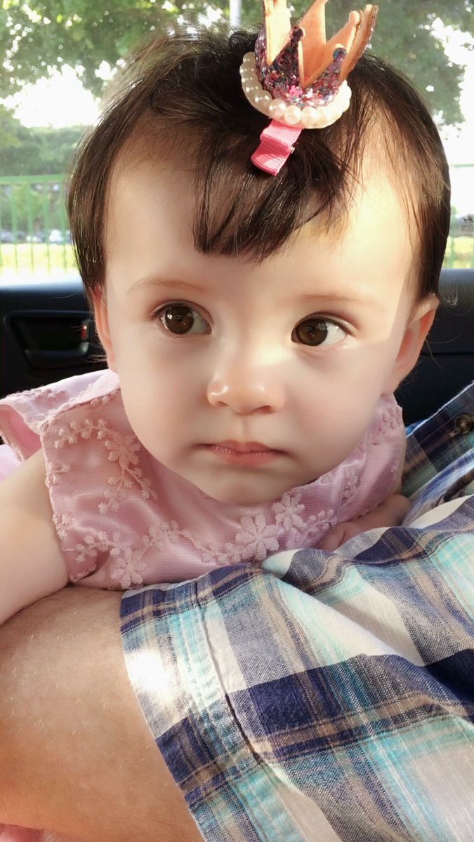 Evil1So's tweet photo. 1 year old ! Luv 😘😘 https://t.co/NhbnRKKsju