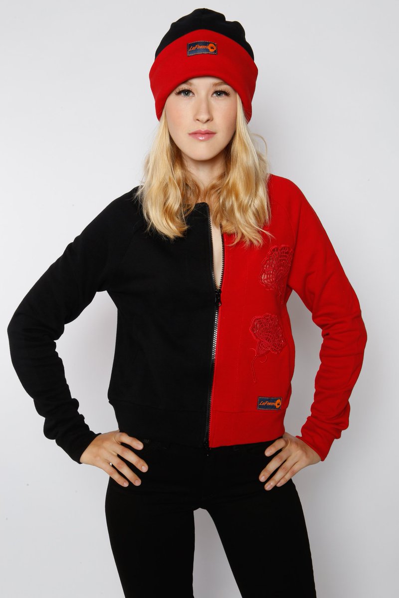 shoplapensee's tweet photo. #Hot#sweatshirts#Tshirts https://t.co/o4JB6uhafV