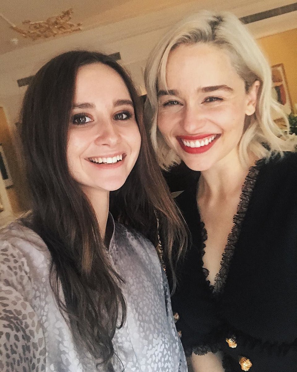 EmiliaClarkeNet's tweet image. #EmiliaClarke with the editor of ELLE Russia - maybe for a new interview/shoot? (photo via instagram.com/anastasia.vasi…) ♥ #GameOfThrones
