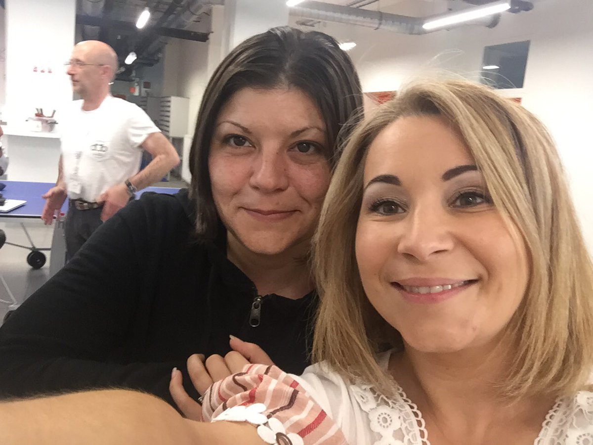 cath_RND's tweet photo. Bravo á @celine_lean37 pour son baptême #hackatjon #énergie !
Grande fierté pour #commercegrandcentre ! 👍👍👍👍 https://t.co/jGQa4tkpl3