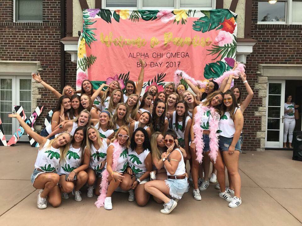 Happy Founder's day to the place we call home ❤️ We couldn't be more thankful for all that Alpha Chi Omega has brought us ☺️