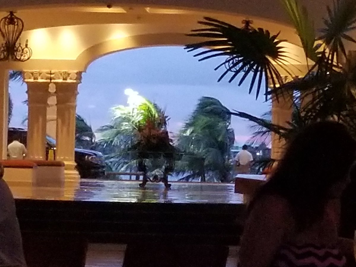 BankerAlex's tweet photo. @HyattZilaraCanc Thanks for another fantastic visit.  Your staff is the best in the world. https://t.co/C2kKrkyYc1