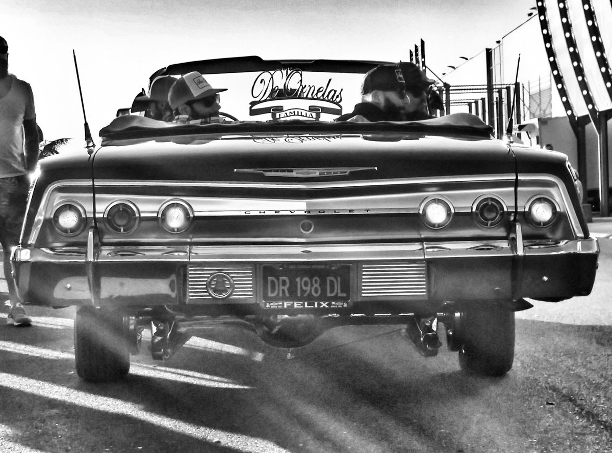 whatzefox's tweet photo. Low rider
#automedon #chevrolet https://t.co/3fDy4HTM7H