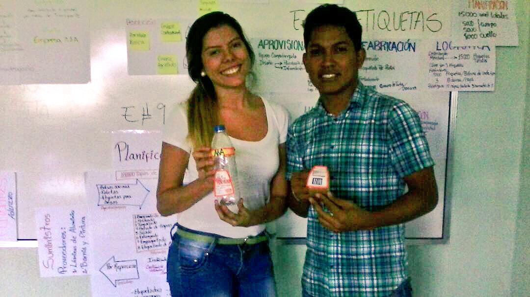 #MomentoCEUJAP <a href="/ceujap/">CEA Internacional</a> #GciadeProducción cadena de suministros junto al Prof <a href="/elias_azuz/">Elías N. Azuz G.</a> Gómez Africano, empresa de etiquetas BAG