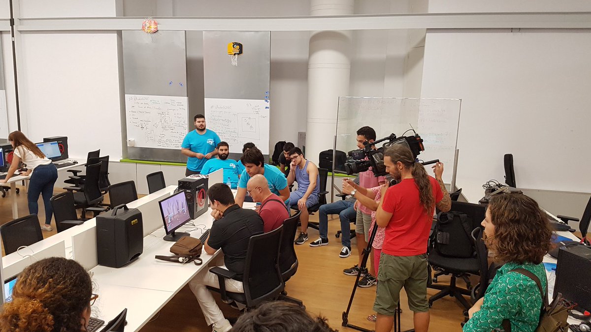 #AudioGJGC <a href="/SPEGC/">SPEGC</a> <a href="/AcadeviGameDev/">ACADEVI</a> probando los juegos!