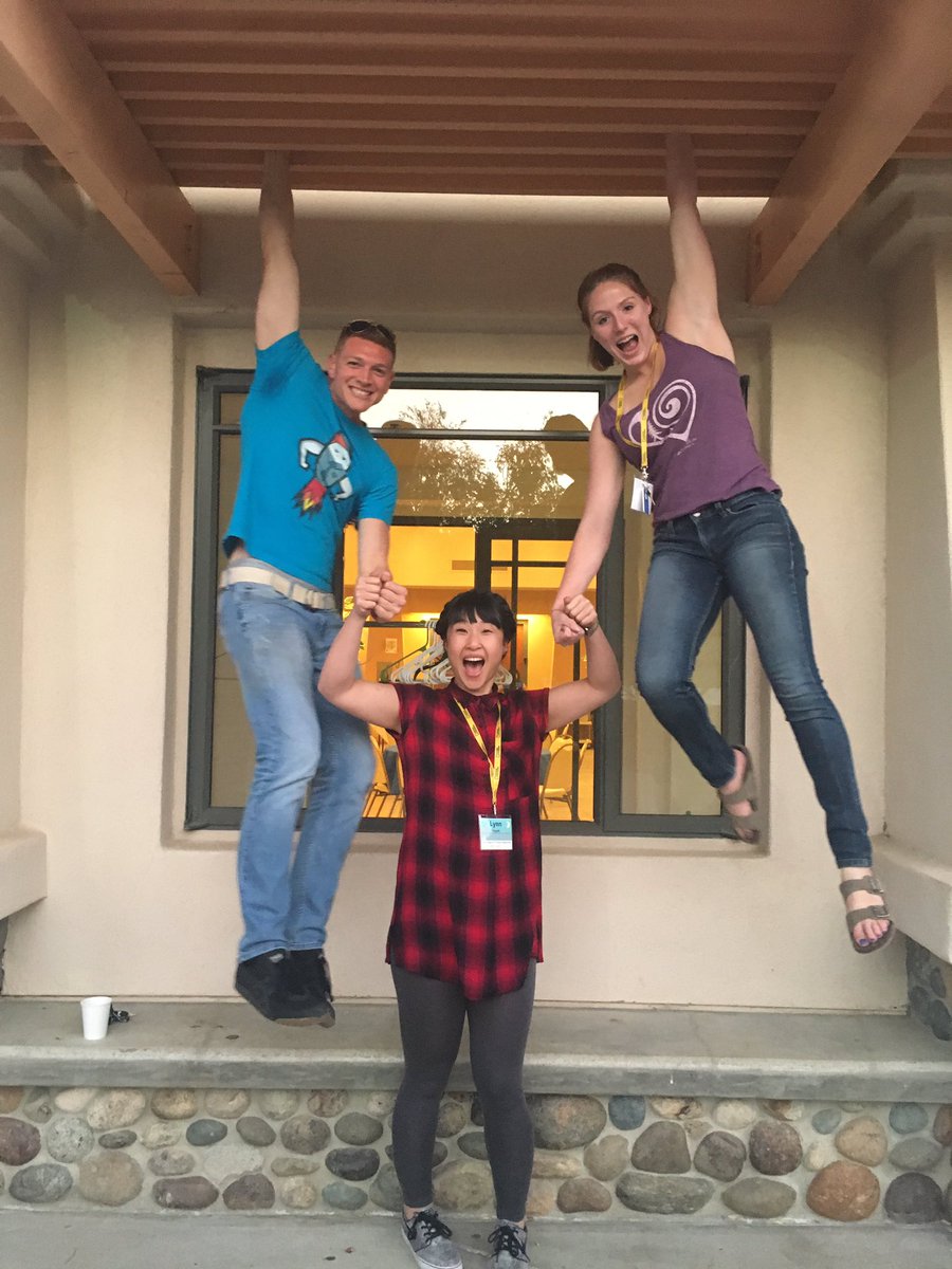 ShaolynnScarlet's tweet photo. @TogetherSciCan communicate science and be fit! Hanging out at @SciCommCamp with @fitrocketsci and @SaraheShires #scicomm #stemfit https://t.co/RuposjzniK