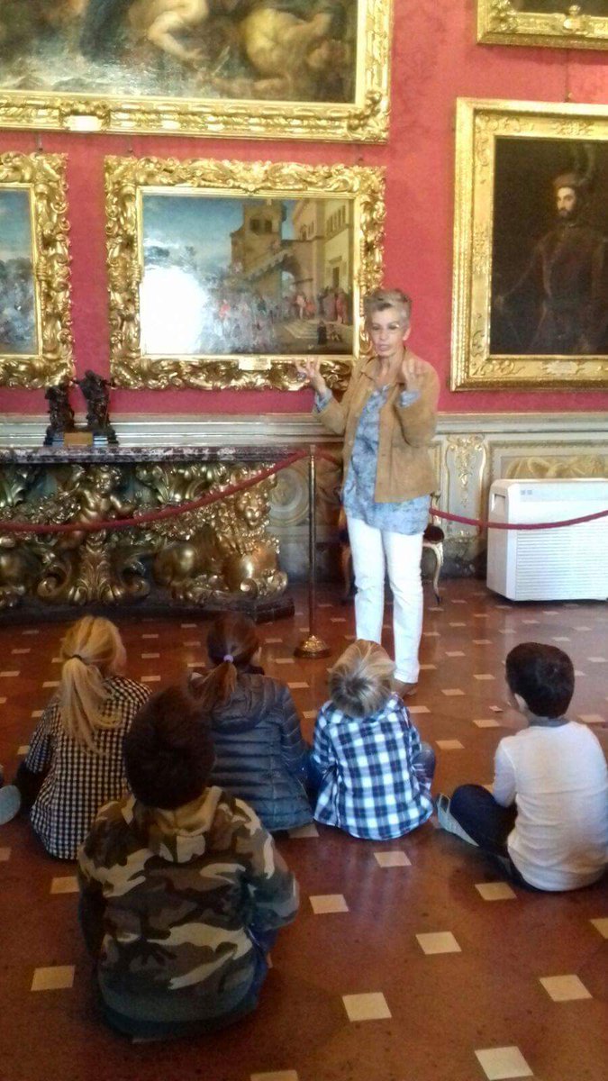UffiziGalleries's tweet photo. Una meravigliosa opportunità è stata colta #oggi a #Pitti da alcune #famiglie prenotate per le nostre attività  https://t.co/Jdbpo7Qutc https://t.co/8GwXm1d032