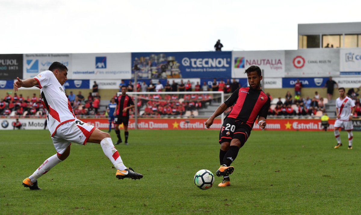 cfreusdeportiu's tweet photo. GALERIA DE FOTOS | Ja disponible la galeria del fotos del #ReusRayo al Facebook i Flickr oficials del club https://t.co/1gDfKQyPqX https://t.co/AMHQ1NKwWK