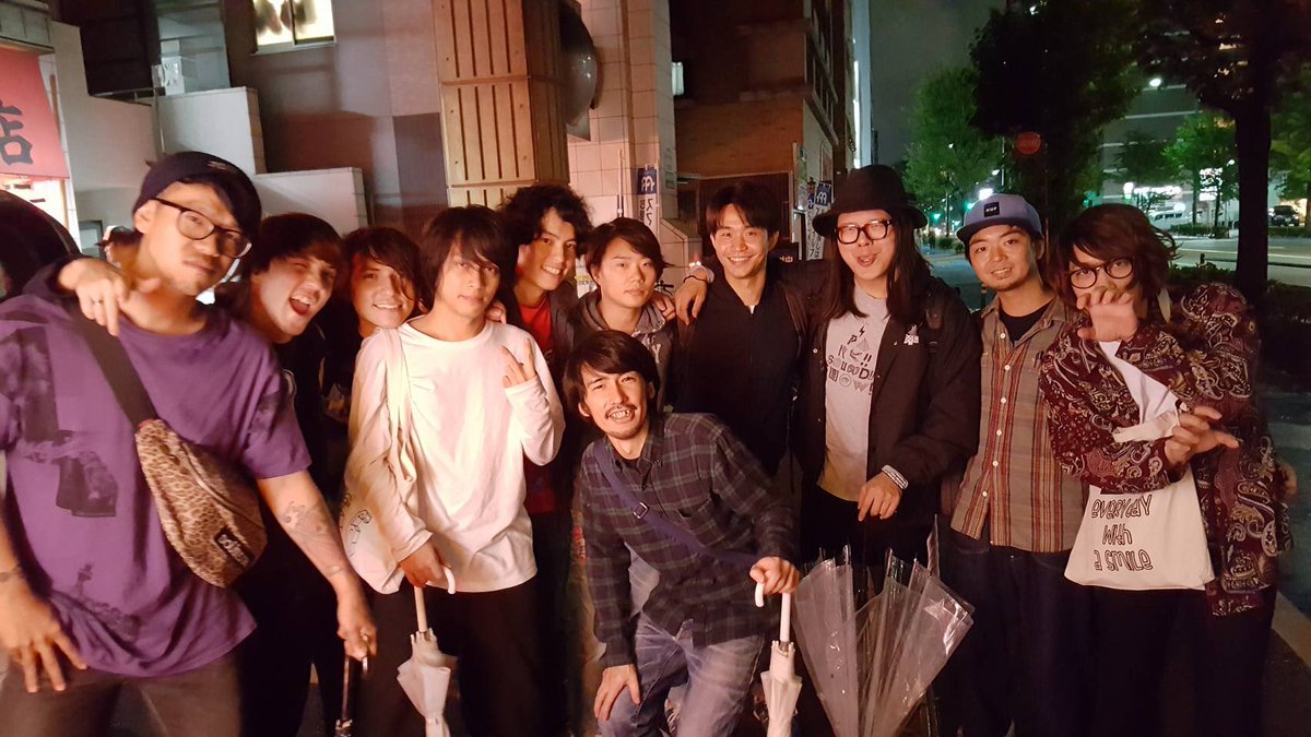 CWM_official's tweet photo. 改めて福岡Queblickありがとうございましたー‼️‼️😆
残ったメンバーで打ち上げ📸‼️
#福岡Queblick https://t.co/I4kK62RosF