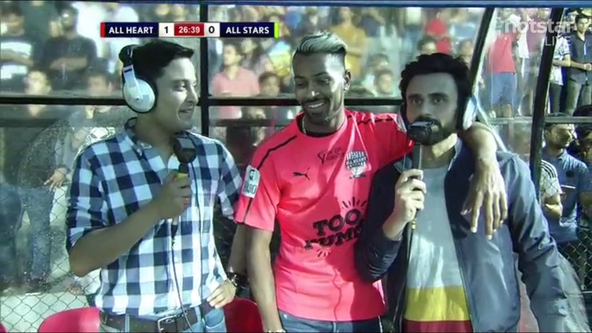 hardikpandya7's tweet photo. Was a lot of fun supporting my team and turning commentator 🎤for the day at the #CelebrityClasico

Feels good to know that these matches contribute towards noble causes. 🙏🏽 https://t.co/D24ySRafNP
