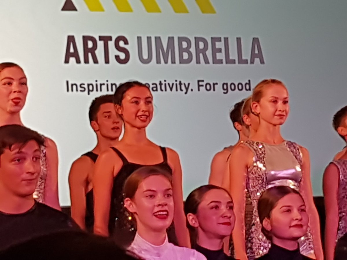 karin_louie's tweet photo. A wonderful night at #splash2017 #artsumbrella @TDBank the Presenting Sponsor @MauroManzi_TD @SilviaL_TD @bcobban03 https://t.co/LUqFSVlDT8