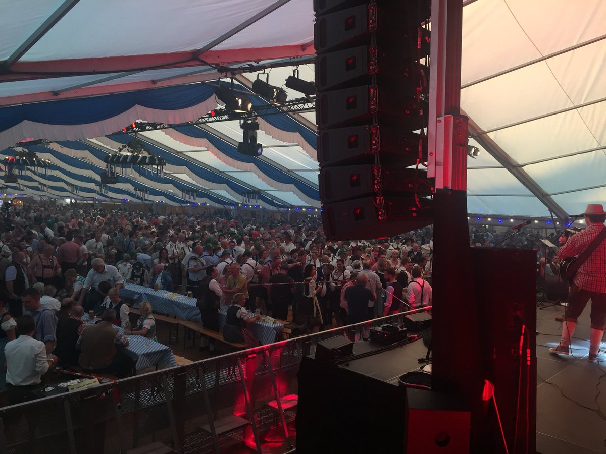 TVL_ISEC's tweet photo. Impressie @oktoberfeestsit samenwerking @EBMsecurity beveiliging @OCEAN_bv medisch @Polygarde verkeer https://t.co/UbjfZSVJL7