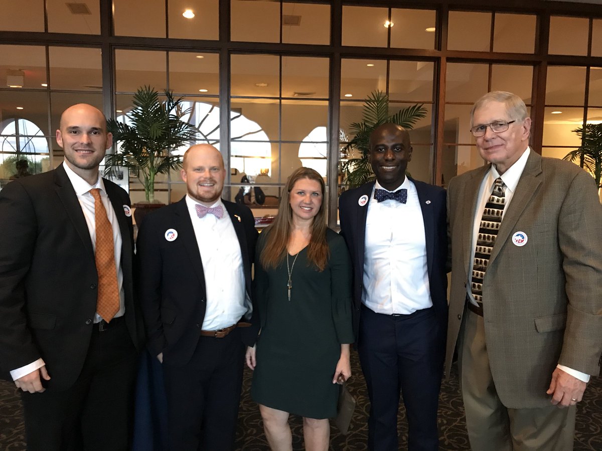 YFOPAC's tweet photo. We had a great time on Friday evening honoring Rep. @ChrisSprowls as our Statesman of the Year! https://t.co/55JJQOx5Ih