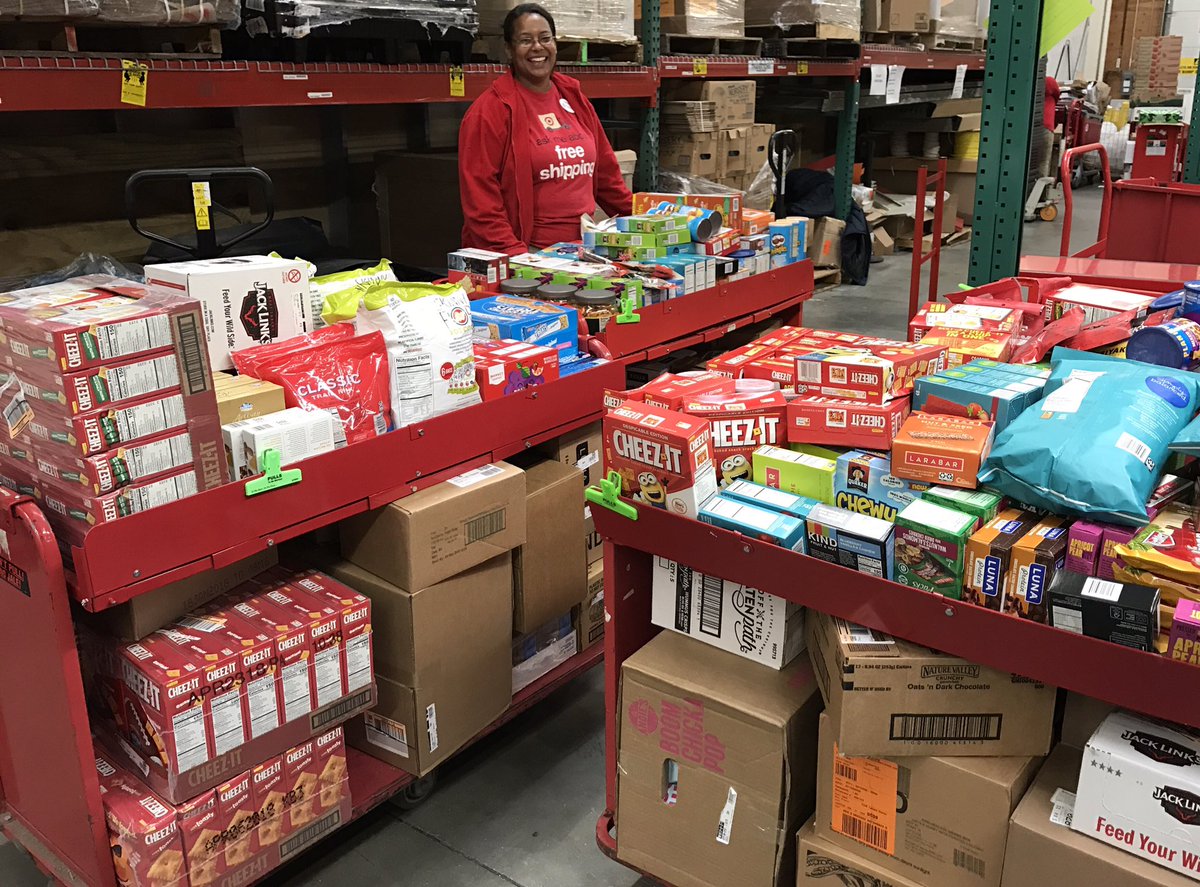 Make that 6000! #snacksonsnacks #G190FillingtheFloor #thenew1366