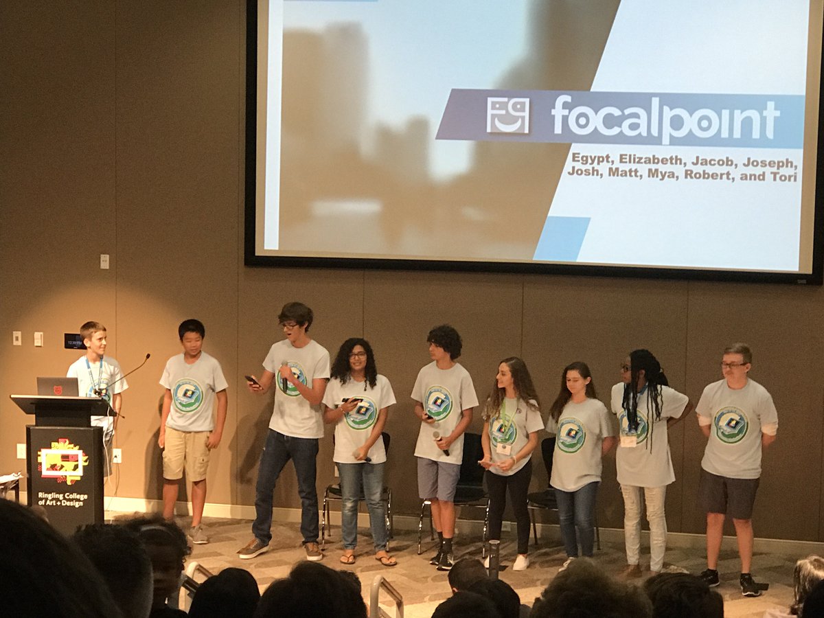 clearidealabs's tweet photo. Focalpoint presenting #srqhacks https://t.co/dry6nfoNEr