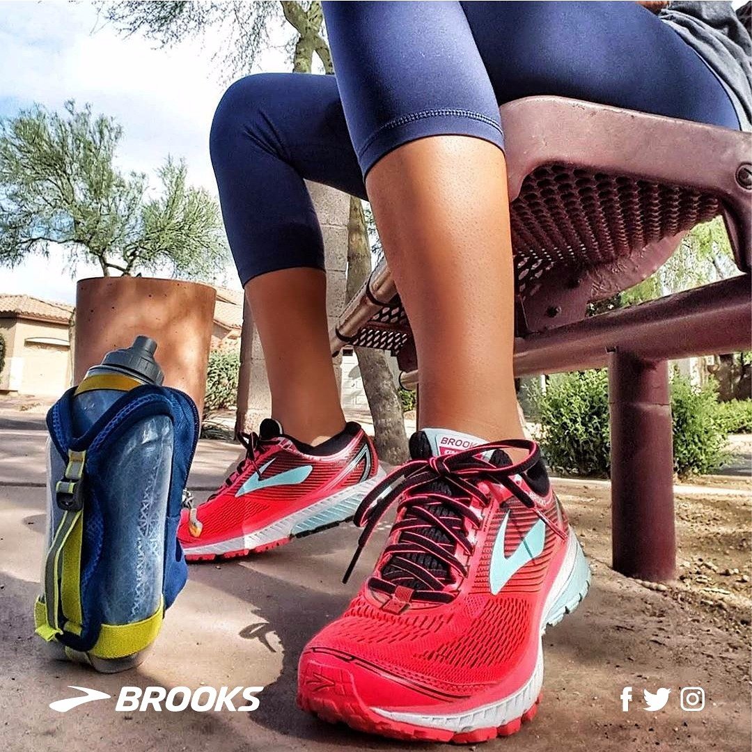 Este domingo a entrenar como lo hace @phxrunnergurl 😎 ¡Que nada te detenga! #RunHappy