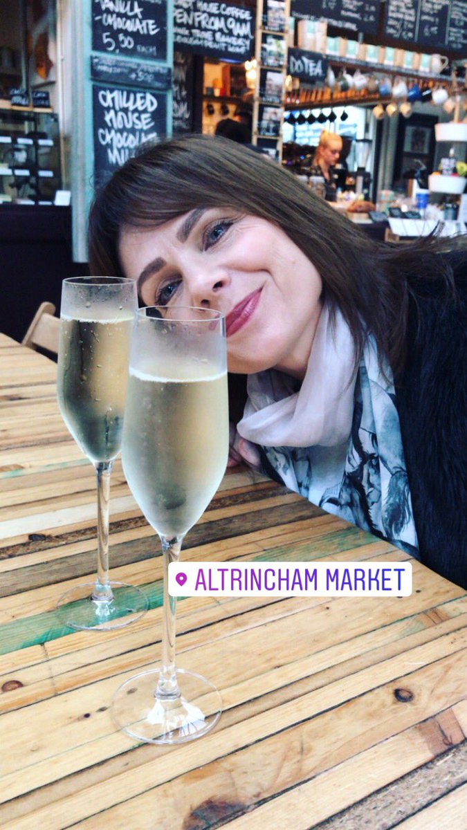 emilymorris4's tweet photo. @altrinchammkt always a 10/10 🥂🍴 https://t.co/0bynoN73Nl