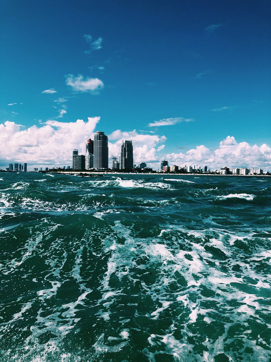 CappelloJp's tweet photo. Grateful for another day on the water with SusiC and Xtina. Miami Ski Nautique delivers the best boats. #TheSaltLife https://t.co/9D0BmXFR1i