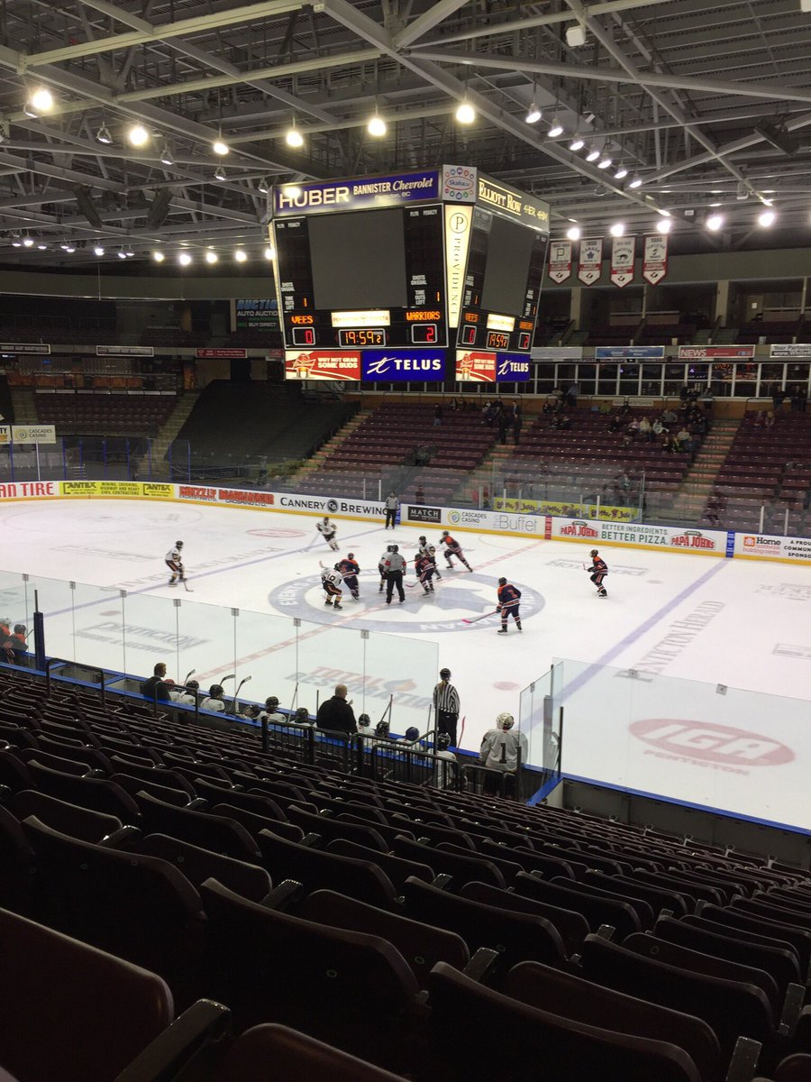 _Neutral_Zone's tweet photo. 🏒 Scouting OMAHA Bantam Tier 1 in Penticton, BC. Thompson Zone vs. South Zone https://t.co/5Pjhb5Vi3c